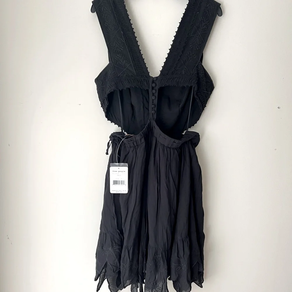 Free People Honeysuckle Rose Cut-Out Mini Dress Black Womems Size 6 ❤️NWT - Picture 5 of 8